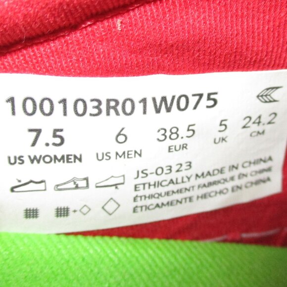 Cariuma OCA Low Sneakers - Picture 11 of 16